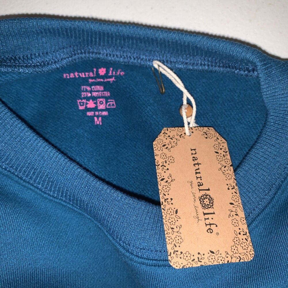 NWT Natural Life Boxy Embroidered “Loved” ❤️ On Sleeves Sweatshirt Oversized Med - Picture 5 of 11